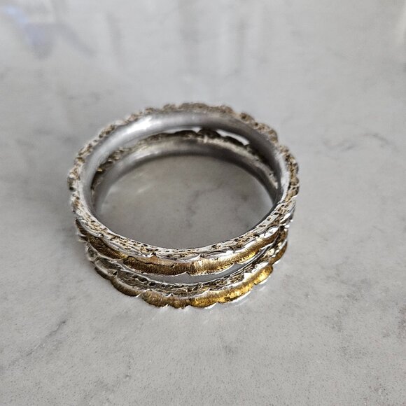 PAIR OF ZENTALL SCALLOPED-EDGE HEAVY METAL BANGLE BRACELETS - Picture 3 of 16